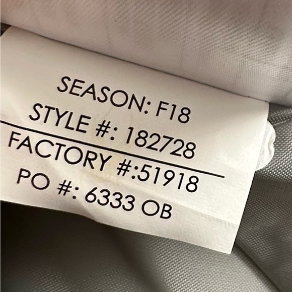 NWTs Spyder Fleur Synthetic Down Gore-Windstopper Ski Jacket. Women’s Sz. 2 - Picture 8 of 16